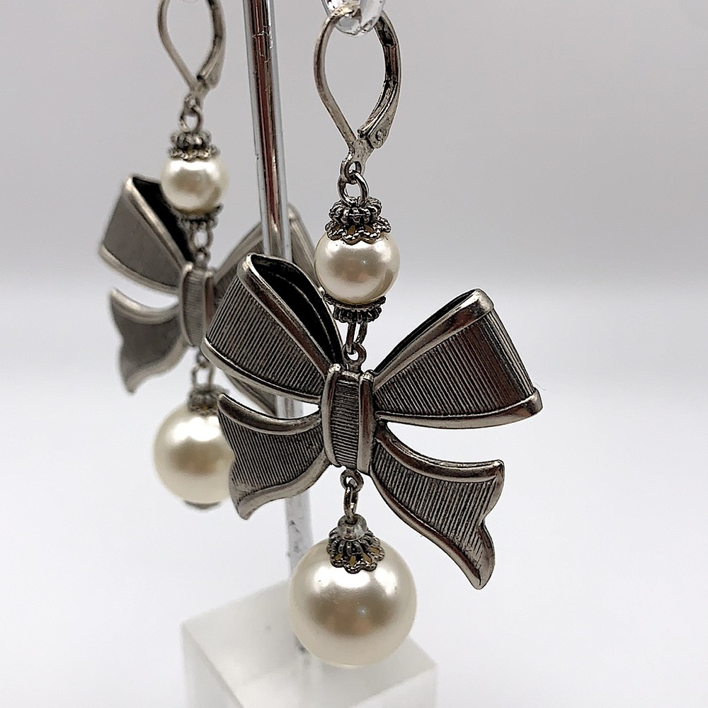 French Silver Bow Earrings w/Pearl Drop - NEW